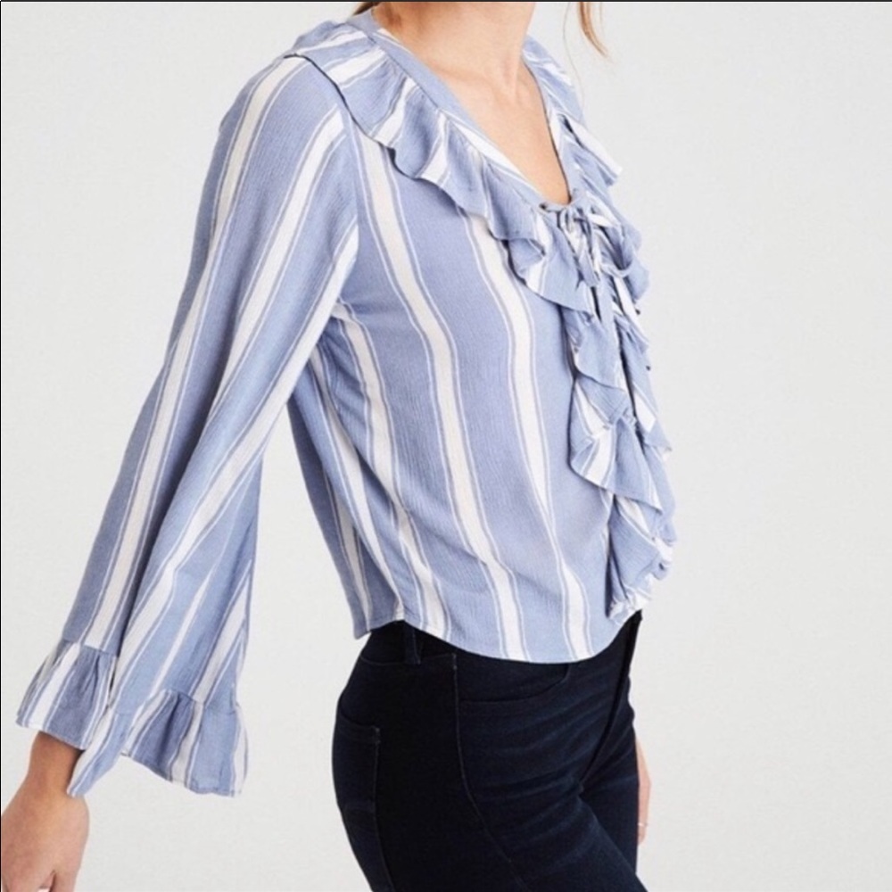 AEO Striped Front Lace Up Bell Sleeve Blouse Small